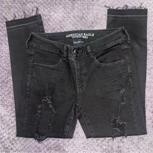 AE Distressed Jegging Crop